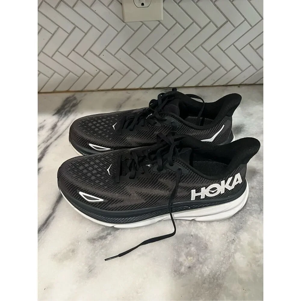 HOKA ONE ONE Clifton 9 Men’s Size 10 Black White Running Shoes EU 44